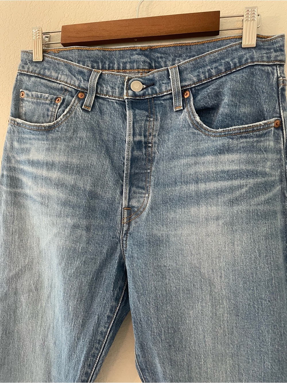 Levis 501 Denim Jeans Size 28 Medium Wash Distressed Long high waisted 90s style - Picture 4 of 10